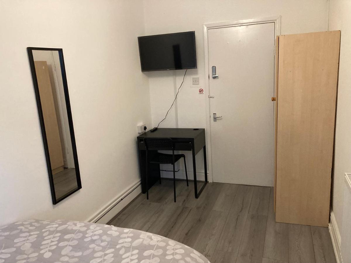 Chosen Rocky Lane Private Rooms Liverpool Ngoại thất bức ảnh