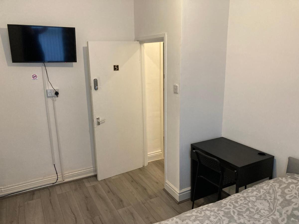 Chosen Rocky Lane Private Rooms Liverpool Ngoại thất bức ảnh
