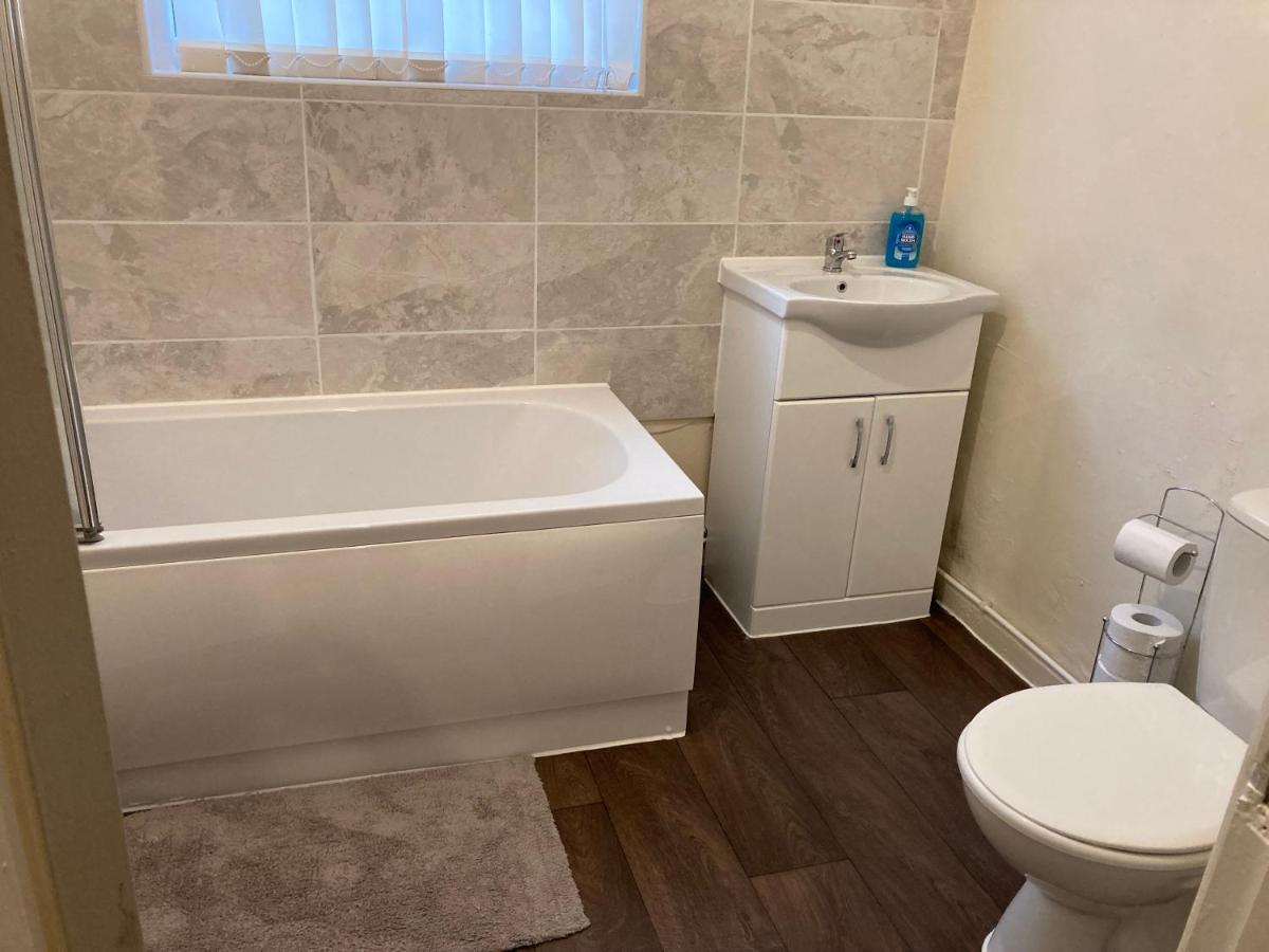 Chosen Rocky Lane Private Rooms Liverpool Ngoại thất bức ảnh
